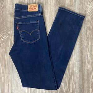 Levi’s 314. Straight shaping jeans. Dark denim   Size 27 waist